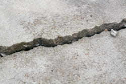 Concrete crack offset - no rebar