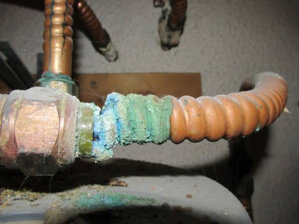 Corrosion On Water Pipes And Fittings - Buyers Ask