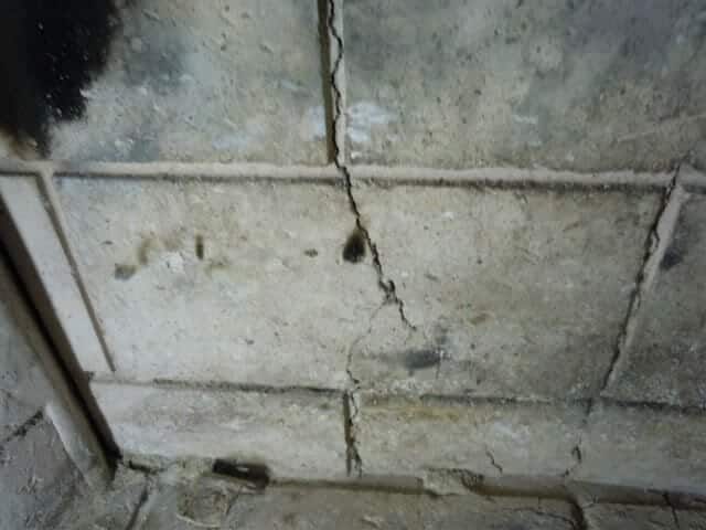 Fireplace crack