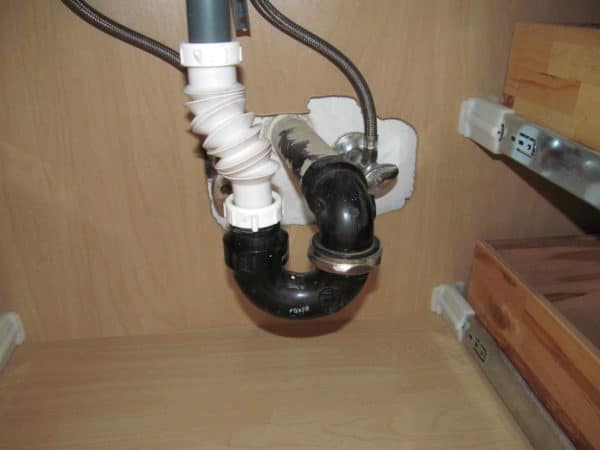 flexible pipe under bathroom sink