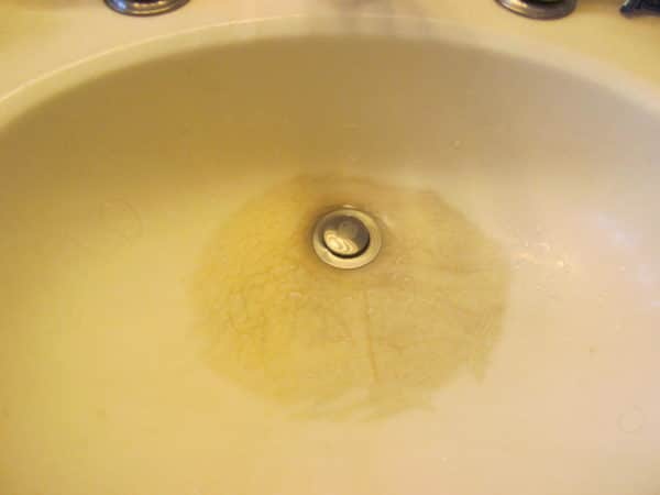 fix cracks in bathroom sink
