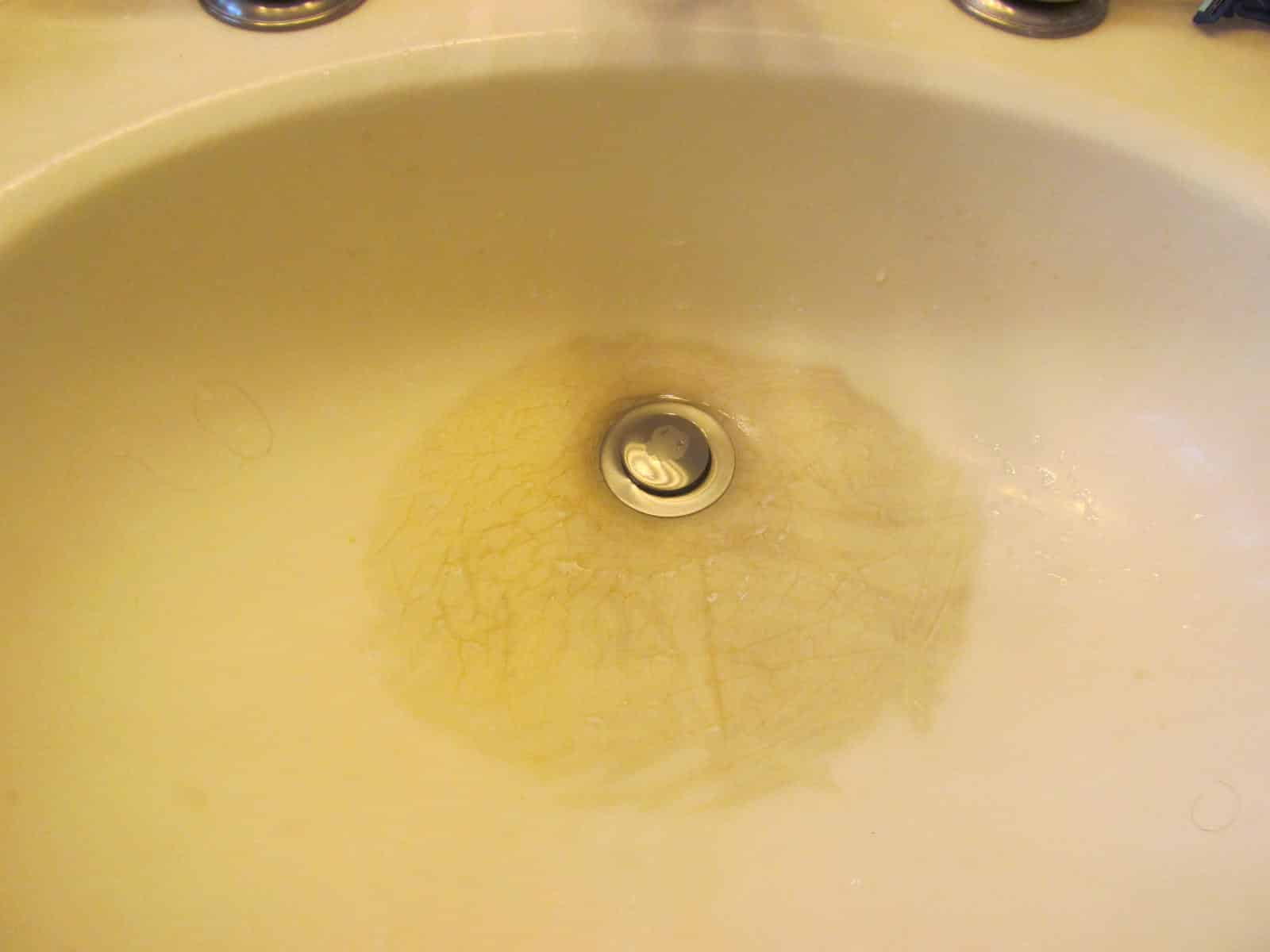 How to Fix a Ceramic Sink