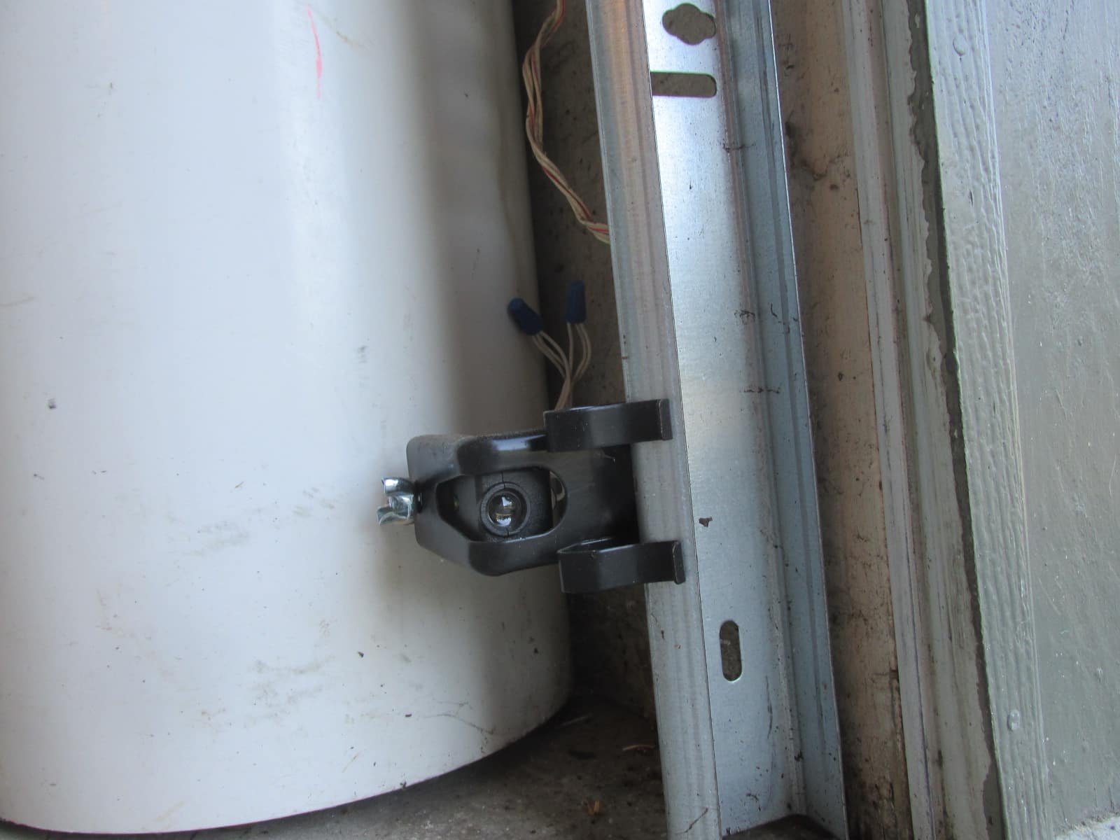 Garage Door Sensors Safety & Alignment Tips Buyers Ask